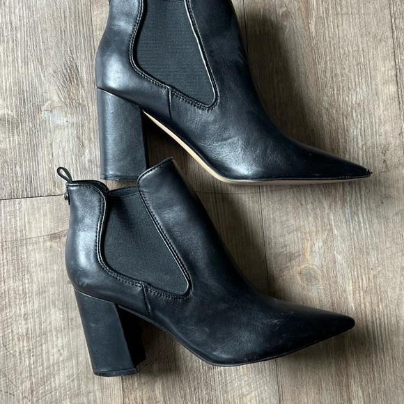 Marc Fisher Taci Pointy Toe Ankle Bootie Black Leather Size 8 - Picture 4 of 9